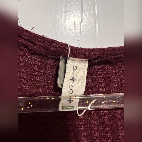 Free People Women Catalina
High Low Rib Trim Thermal Top
Burgundy Size S - Picture 5 of 6